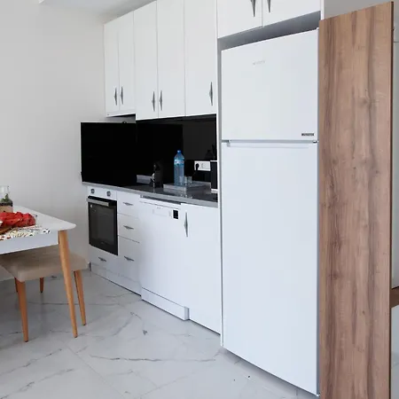 Art Life Apartment *
