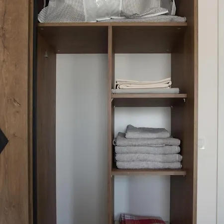 Art Life Apartment *